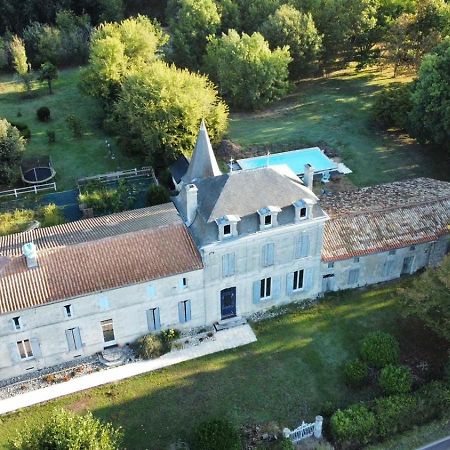 Domaine Du Grand Ormeau Acomodação com café da manhã Semillac Exterior foto