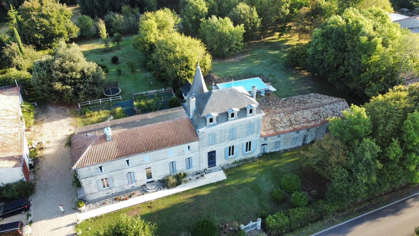 Domaine Du Grand Ormeau Acomodação com café da manhã Semillac Exterior foto